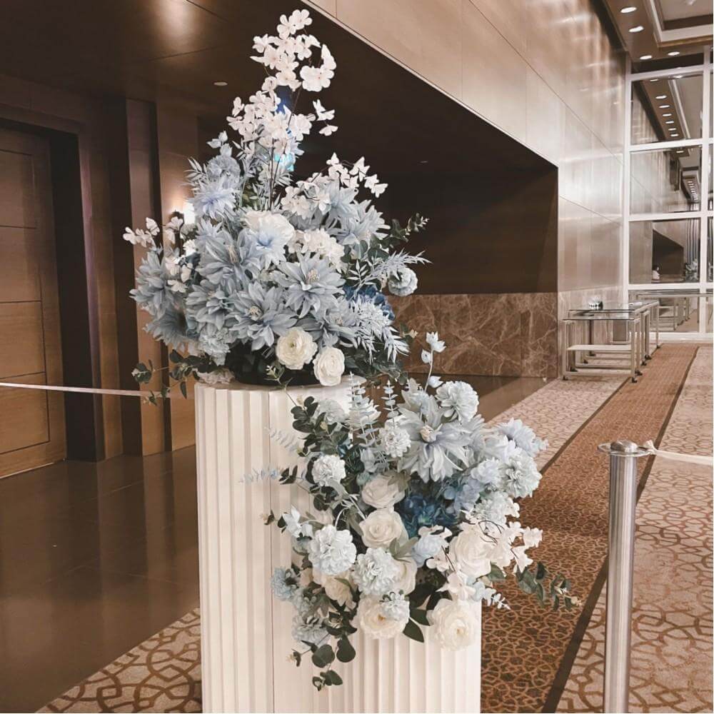 4 Beautiful Ways To Decorate Your Wedding Aisle With Fresh Flowers 5967
